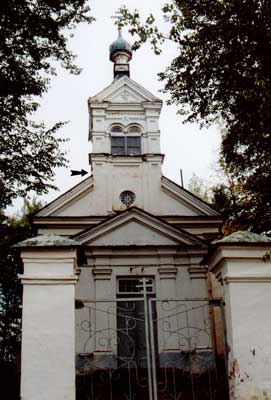 Фасад здания церкви, бывшего костёла